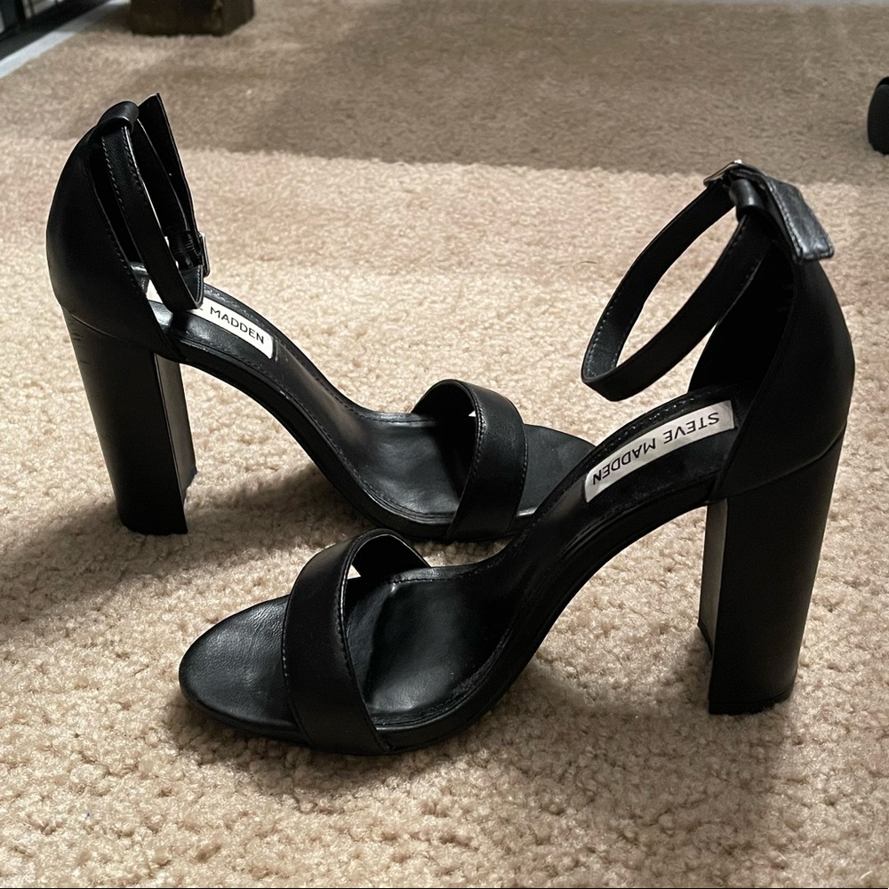 Black Steve Madden heels. Like new. Size 7.5